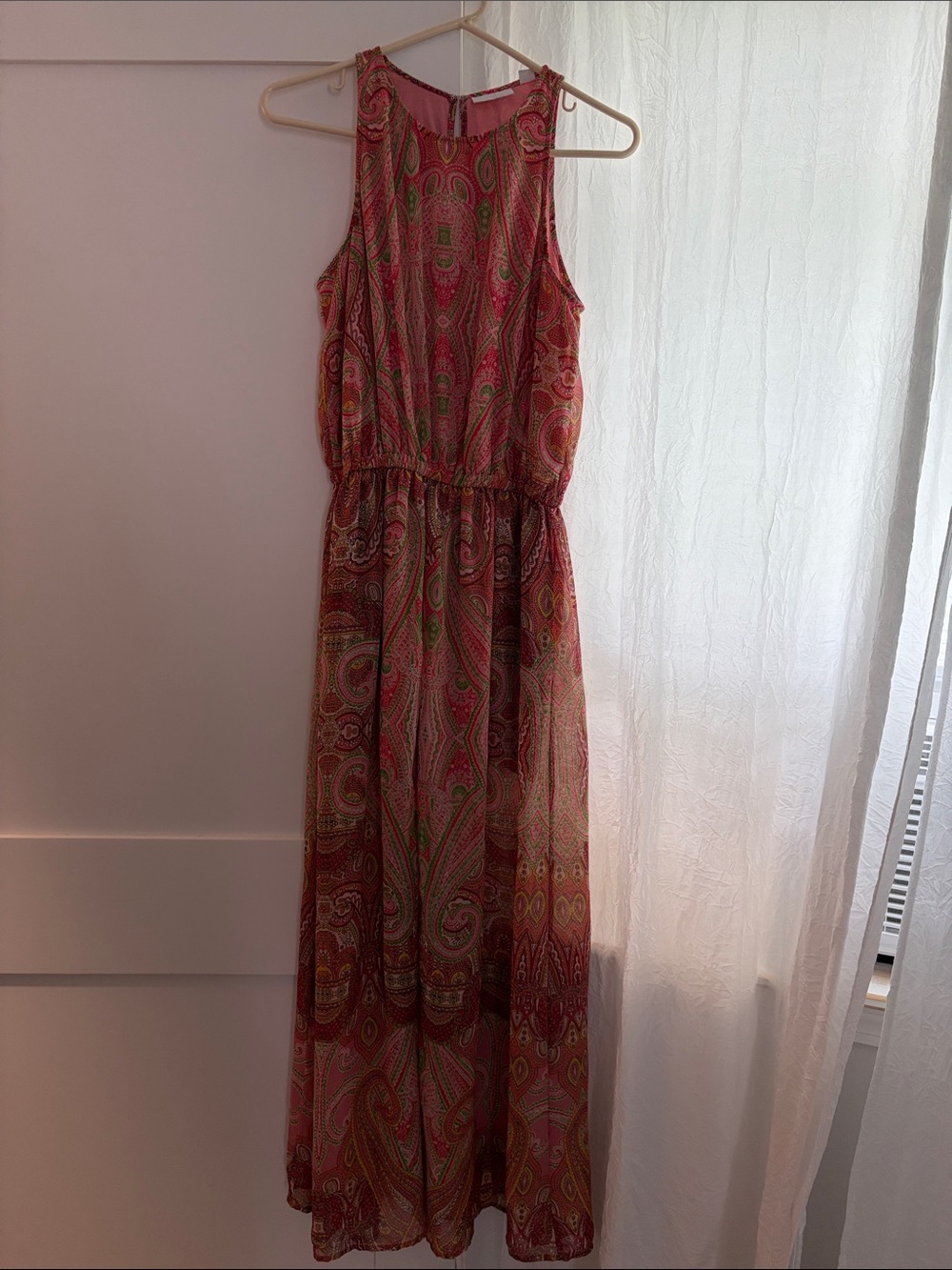 New York and Company Sleeveless Coral Paisley Maxi Dress w/built in shorts